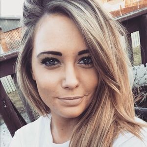 Meet your Posher, Chrisitne